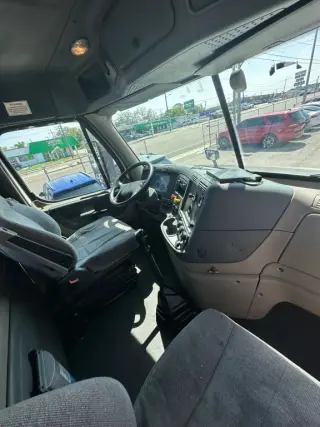 2016 FREIGHTLINER CASCADIA