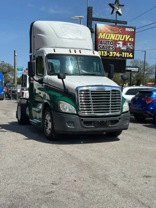 2016 FREIGHTLINER CASCADIA