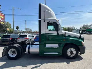 2016 FREIGHTLINER CASCADIA