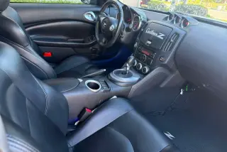 2009 NISSAN 370Z