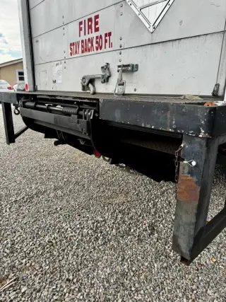2009 INTERNATIONAL 4300