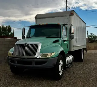 2009 INTERNATIONAL 4300