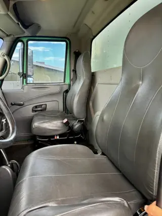2009 INTERNATIONAL 4300