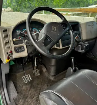 2009 INTERNATIONAL 4300