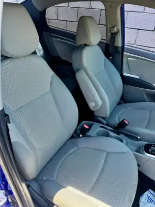 2014 HYUNDAI ACCENT