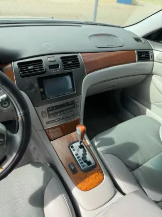 2005 LEXUS ES
