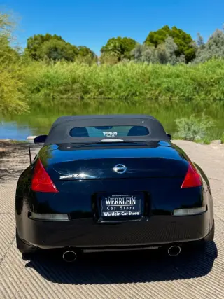 2004 NISSAN 350Z