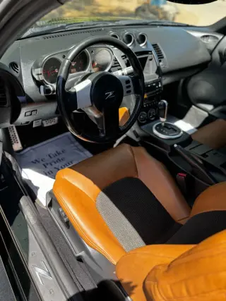 2004 NISSAN 350Z