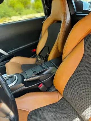 2004 NISSAN 350Z