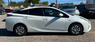 2017 TOYOTA PRIUS
