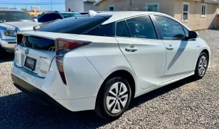 2017 TOYOTA PRIUS