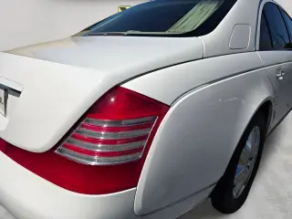 2004 MAYBACH 57