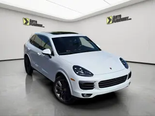 2016 PORSCHE CAYENNE