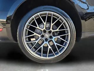 2020 PORSCHE MACAN