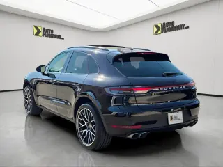 2020 PORSCHE MACAN