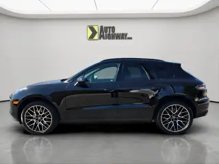 2020 PORSCHE MACAN