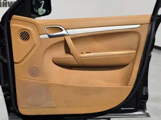 2009 PORSCHE CAYENNE