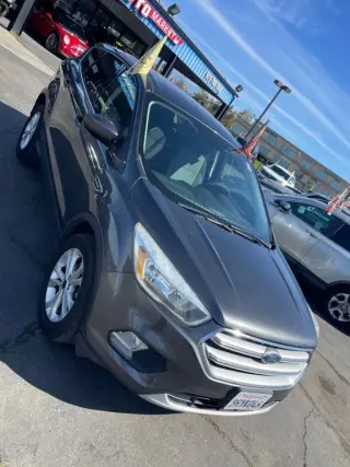 2017 FORD ESCAPE