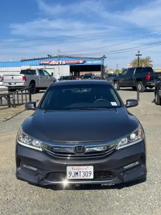 2017 HONDA ACCORD