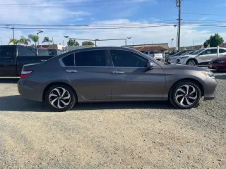 2017 HONDA ACCORD