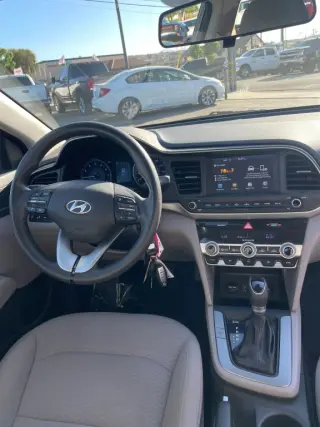 2020 HYUNDAI ELANTRA