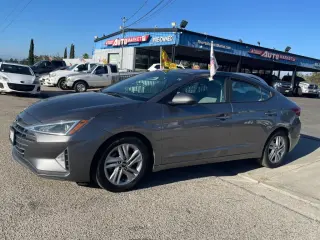 2020 HYUNDAI ELANTRA