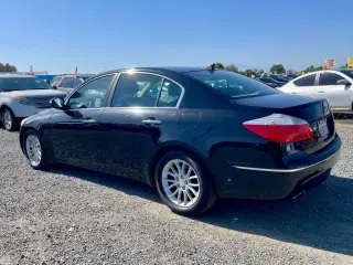 2011 HYUNDAI GENESIS