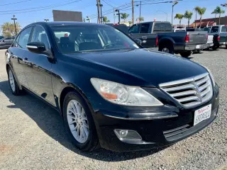 2011 HYUNDAI GENESIS