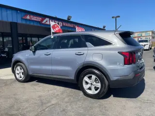 2022 KIA SORENTO