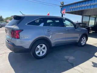 2022 KIA SORENTO