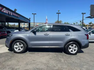 2022 KIA SORENTO
