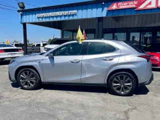 2023 LEXUS UX