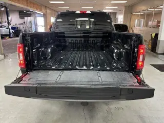 Ford F-150 2023 4x4 Limited 4dr SuperCrew 5.5 ft. SB