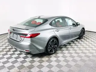 Toyota Camry 2026 SE 4dr Sedan