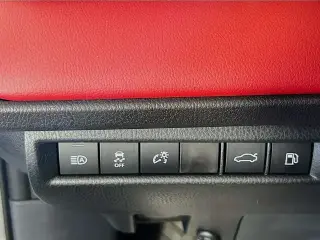 Toyota Camry 2026 SE 4dr Sedan