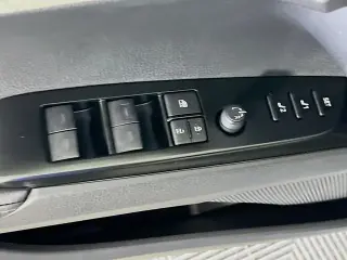 Toyota Camry 2026 SE 4dr Sedan