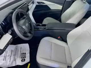 Toyota Camry 2026 SE 4dr Sedan