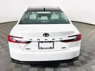 Toyota Camry 2026 SE 4dr Sedan