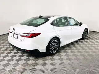 Toyota Camry 2026 SE 4dr Sedan