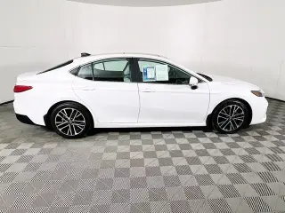 Toyota Camry 2026 SE 4dr Sedan
