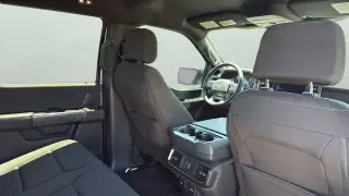 Ford F-150 2023 4x4 Lariat 4dr SuperCrew 5.5 ft. SB