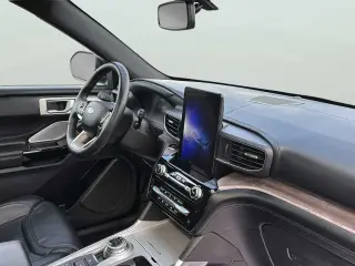 Ford Explorer 2023 AWD Platinum 4dr SUV