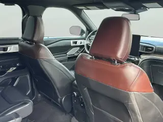 Ford Explorer 2023 AWD Platinum 4dr SUV