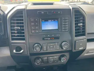 Ford F-150 2020 4x2 XL 4dr SuperCab 6.5 ft. SB