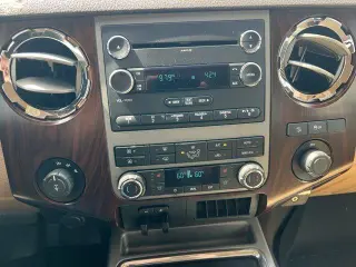 Ford F-250 Super Duty 2012 4x4 King Ranch 4dr Crew Cab 6.8 ft. SB Pickup