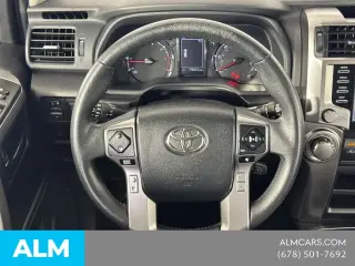 Toyota 4Runner 2021 4x4 SR5 4dr SUV
