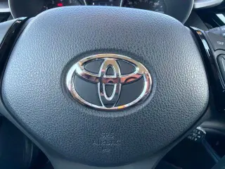 Toyota C-HR 2021 LE 4dr Crossover
