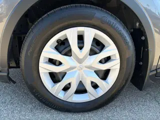 Toyota C-HR 2021 LE 4dr Crossover