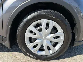 Toyota C-HR 2021 LE 4dr Crossover