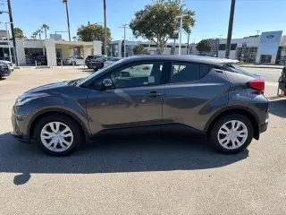 Toyota C-HR 2021 LE 4dr Crossover